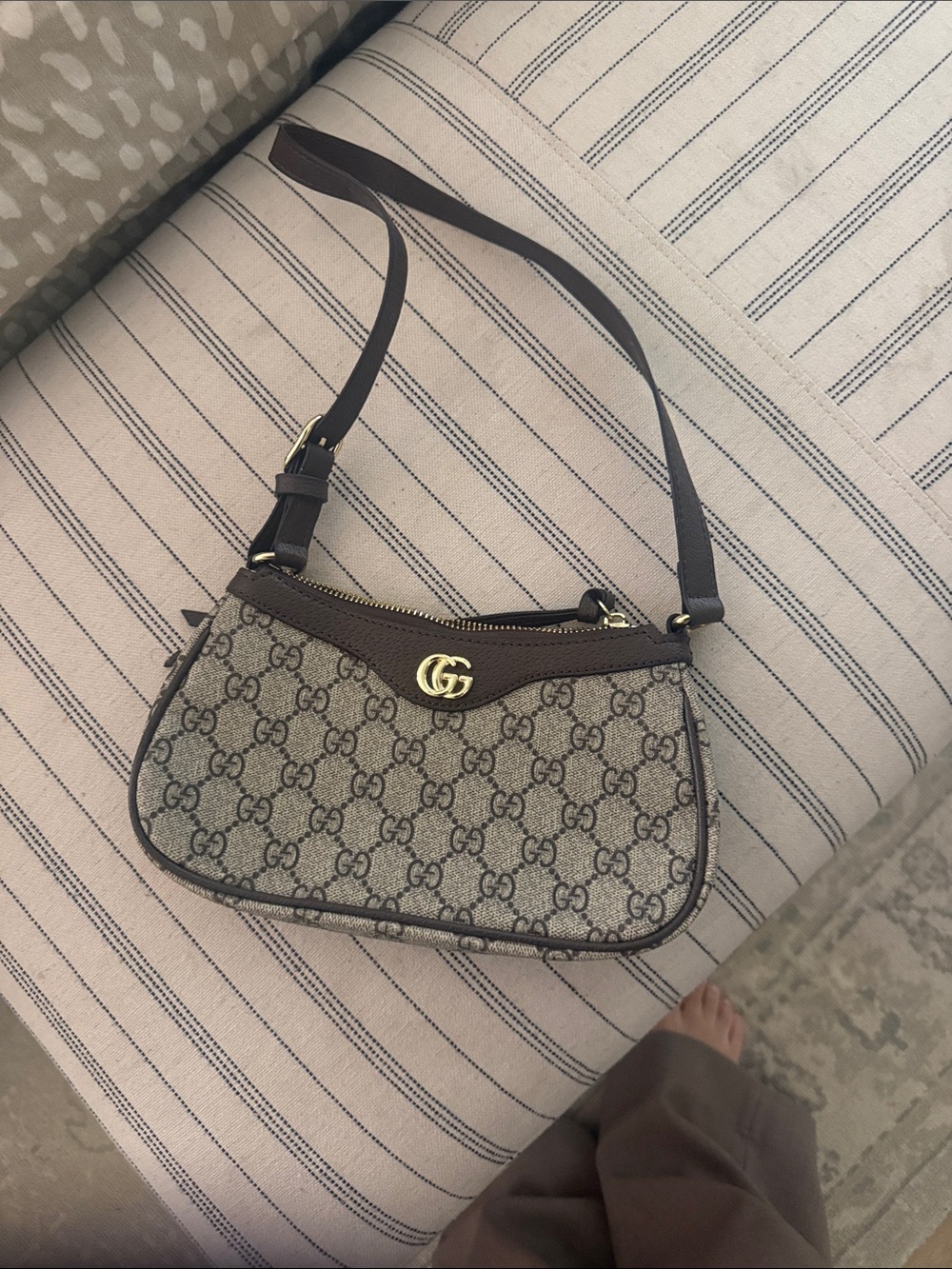 Source Unknown Beige GG Monogram Shoulder Bag with Brown Trim and Gold Hardware